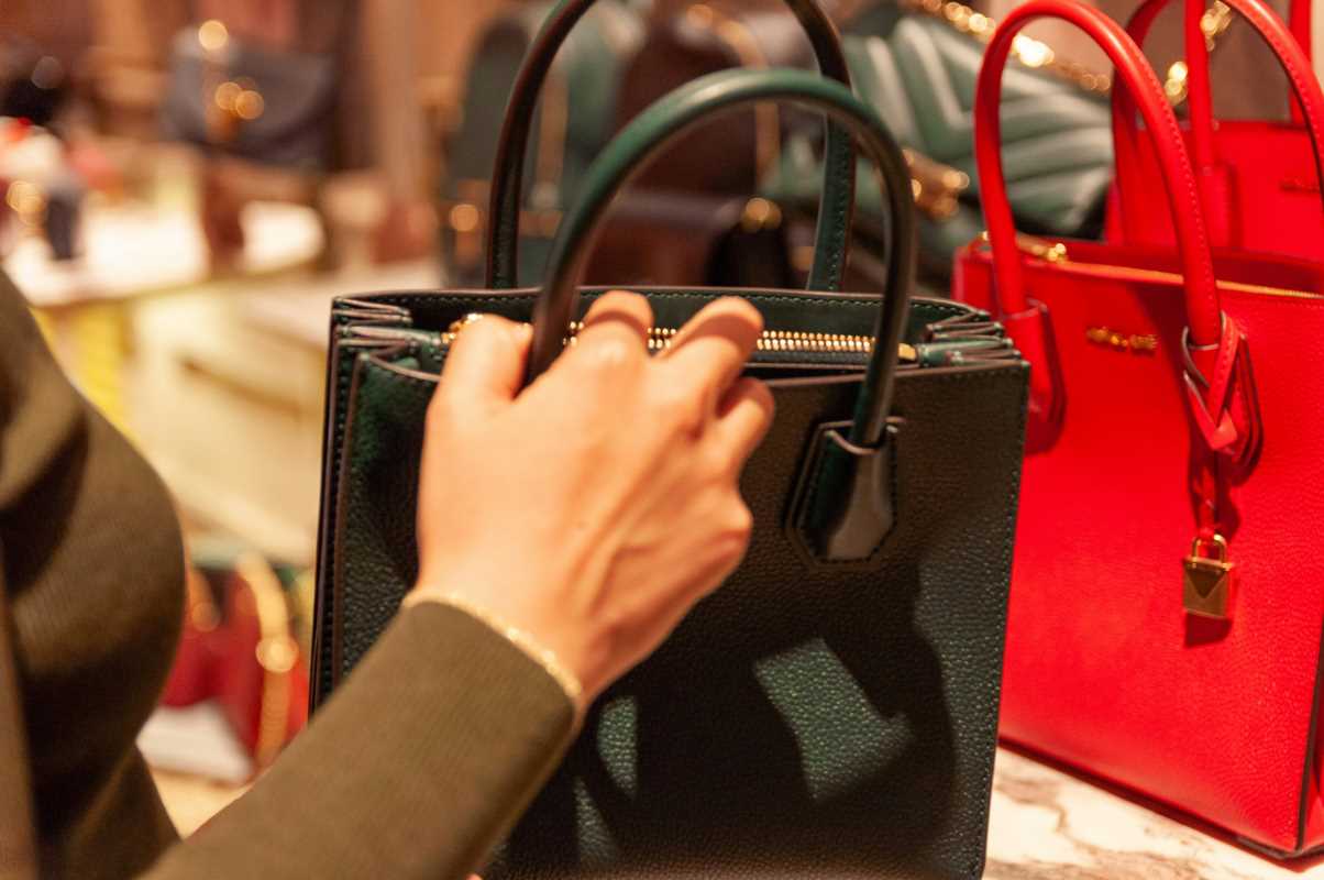 Iconic Handbags That Never Go Out of Style